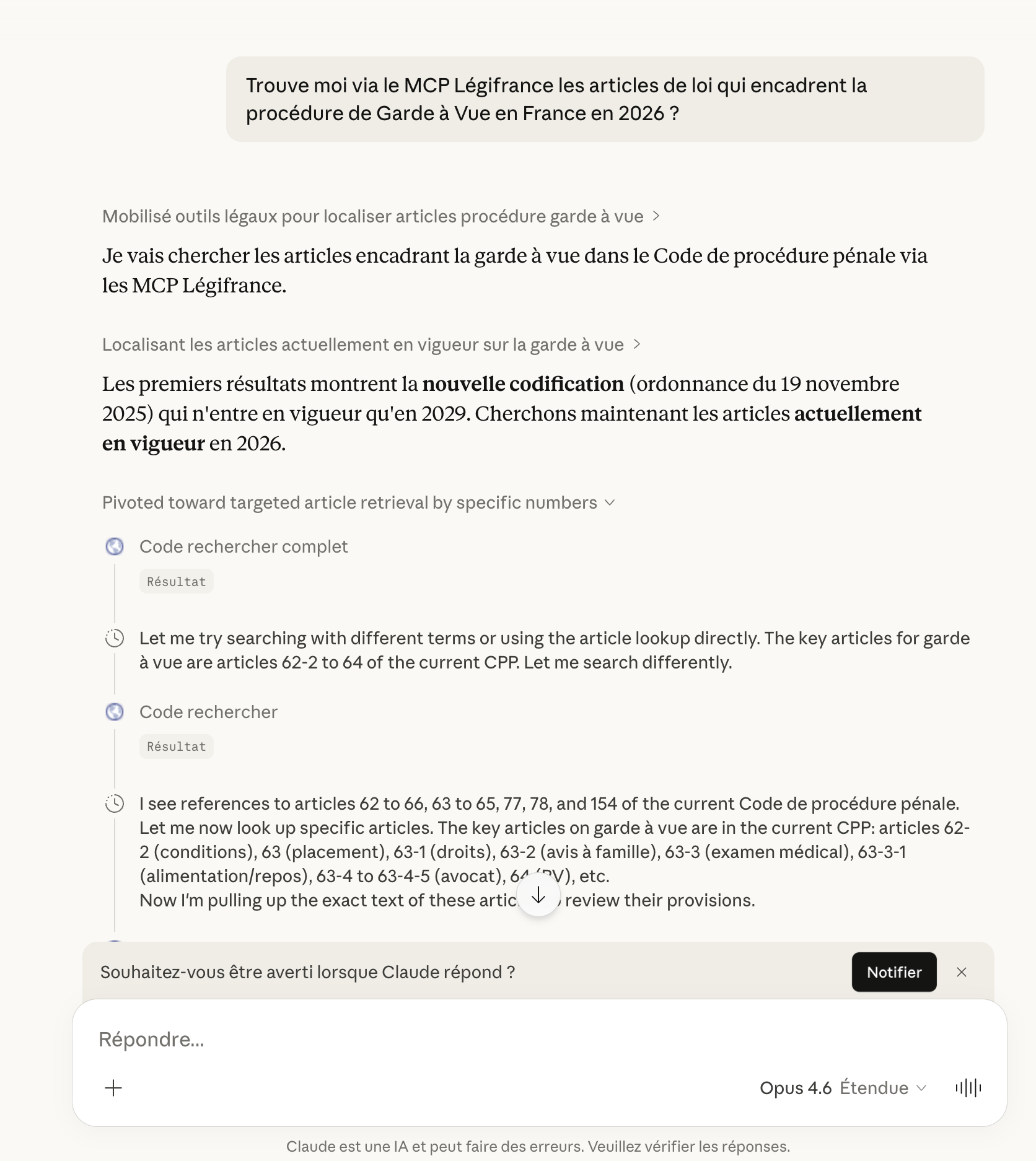 Claude interroge Légifrance via le MCP pour trouver les articles de loi en temps réel